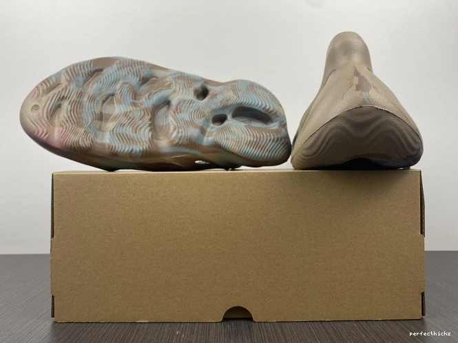 Foam GY3969 Adidas Runner Yeezy 0730